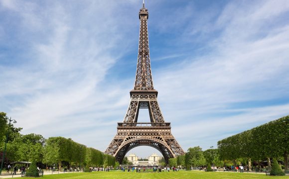 Can You Guess Europe’s Highest-Rated Tourist Attraction? (Based on Tripadvisor Reviews)
