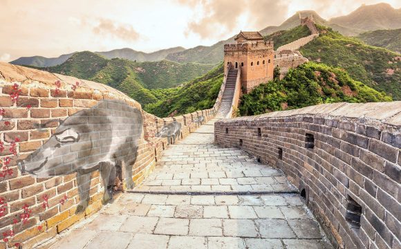 World First as Wendy Wu Commissions Murals on Great Wall