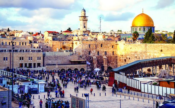 Record Numbers Flock to Holy Land