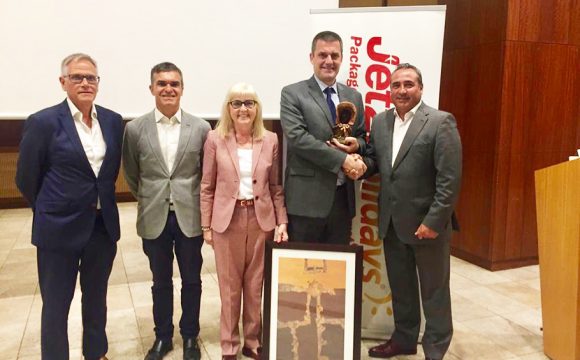 Jet2.com and Jet2holidays’ Commitment to Lanzarote Recognised by Minister