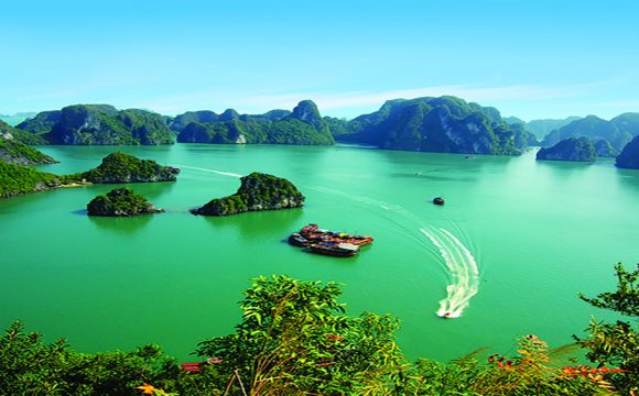 Change in Vietnam Visa Policy Welcomes Tourist Frenzy