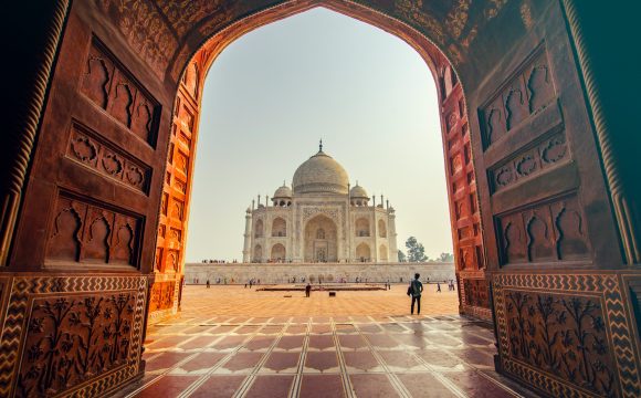 Tourists Violate Lockdown in India