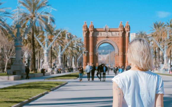 Spain Plans to Welcome Foreign Tourists by Late June