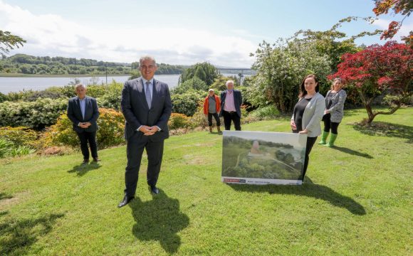 Secretary for State Visits Eden Project
