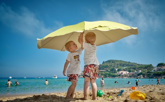 Protect Children’s Skin on Holiday!