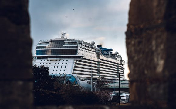 Sky Princess Arrives in the UK for the First Time