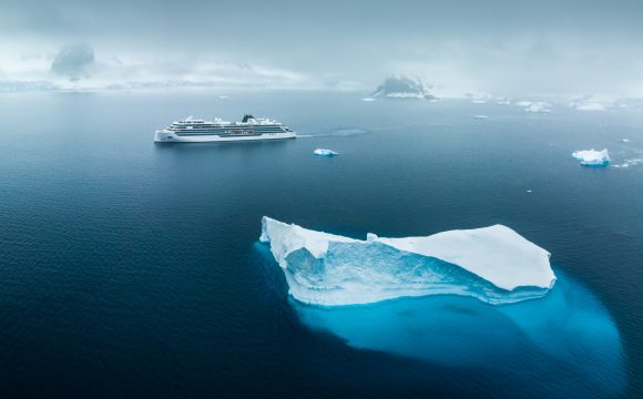 Viking Celebrates First Voyages to Antarctica