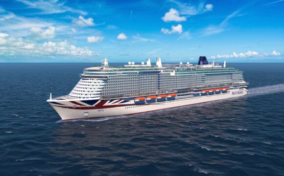 P&O Cruises to Name Latest Ship in World-First Beachside Event