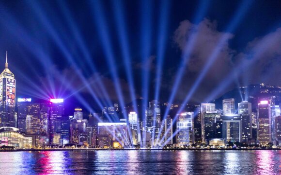 GLISTENING GUIDE TO HONG KONG’S NEW YEAR’S EVE CELEBRATIONS