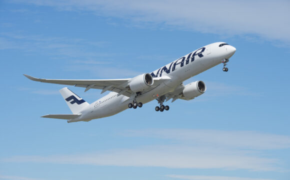 Finnair Celebrates 75 Years of Flying to the Dutch Capital