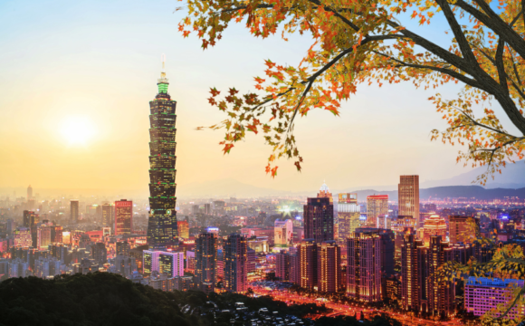 Taiwan to PAY Tourists to Visit