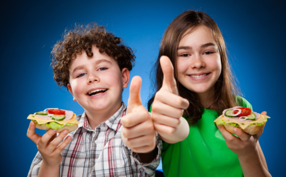 TUI BLUE UNVEILS NEW FREE KIDS CLUB ACTIVITIES TO HELP CHILDREN BECOME MORE ADVENTUROUS EATERS