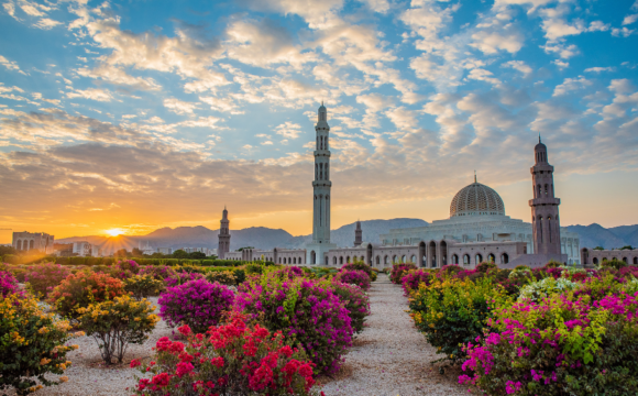 The Dreamiest Honeymoon Hotels in Oman