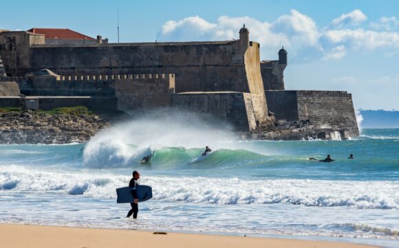 TAP Unveil Portugal’s Stunning Surfing Spots