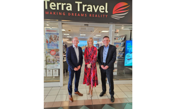 Local Travel Agency Show Importance of Industry to Local MP