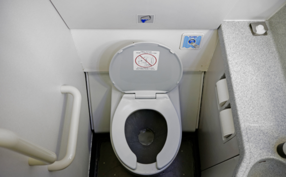 Flight Attendant Exposes Aeroplane’s Dirtiest Places