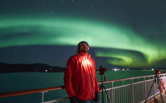 Hurtigruten Appoints Tom Kerss as the World’s First Chief Aurora Chaser