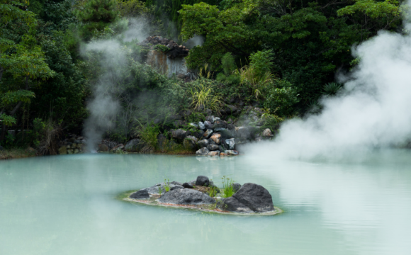 A Guide to Japan’s Traditional Hot Springs